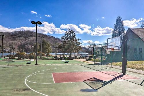 Luxe Rumbling Bald Retreat with Deck and Mountain View