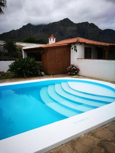 House with one bedroom in Buenavista del Norte with wonderful mountain view shared pool furnished terrace 1 km from the beach - image 8