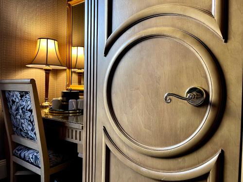 Celebrity Boutique Hotel