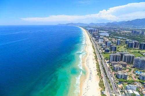 Barra da Tijuca de frente para o mar - 2 suites ate 6 pessoas em camas