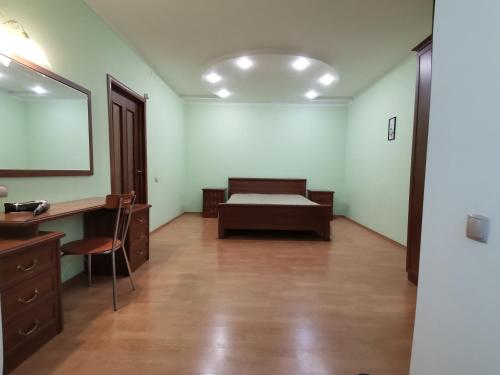 Large apartment in the center Samara