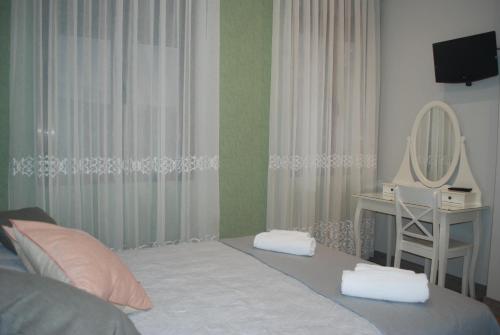 Hostal Avenida - image 8