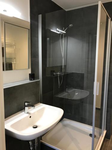 Apartment Stockholm, top renoviert, 35qm, Köln nah