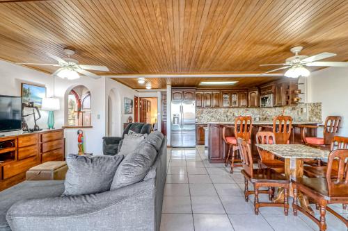 Flamingo Marina Resort 413 in Playa Flamingo