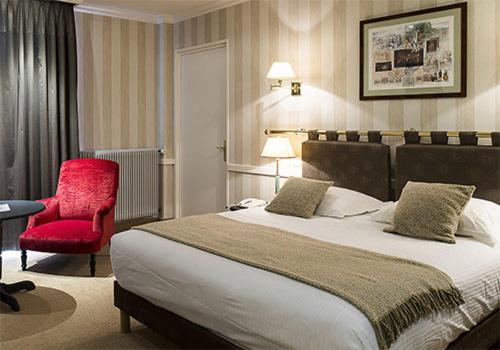 1 queen bed
