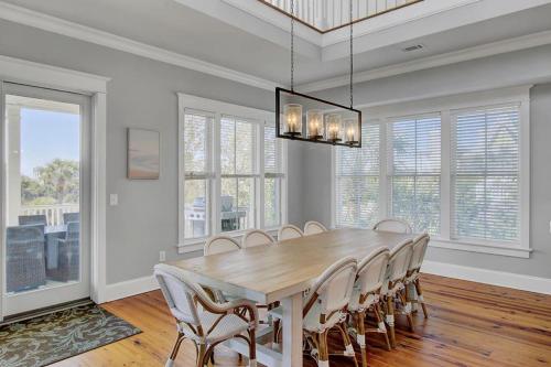 130 Charleston Blvd - image 4