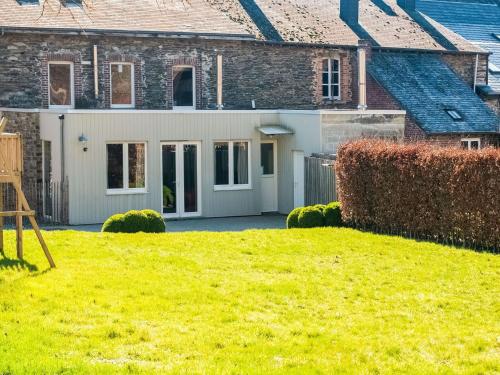 Rustic Holiday Home in Vresse sur Semois near Centre photo 1