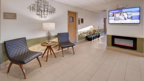 Best Western Rayne Inn - image 3