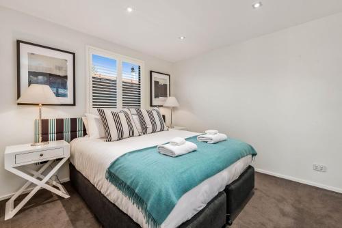 Central Queenstown 3-Bed Villa by Staysouth - image 11
