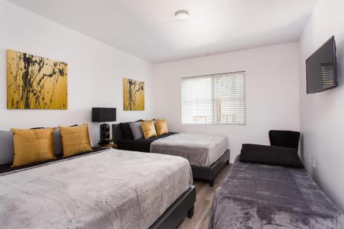 LA Luxury Paradise Suites