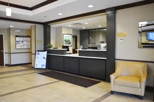 Lobi, Candlewood Suites Youngstown W - I-80 Niles Area By IHG in Youngstown (OH)