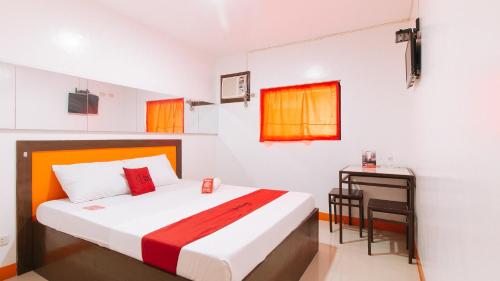. RedDoorz @ EL Runway Hotel Bulacan