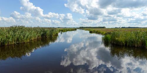 Buiten Huisje aan de Vaart 1