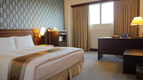 Standard Double Room with Shower image 2
