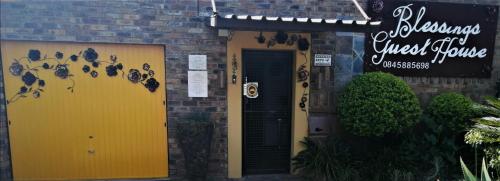 A szálláshely kívülről, Blessings Guesthouse in Newcastle