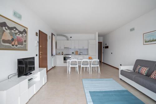 APT with Panoramic Terrace & Garage!