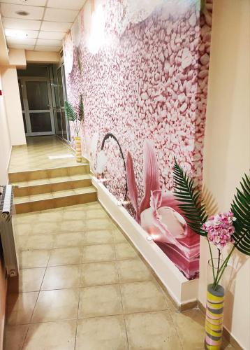 Troyan Plaza Hotel - image 13