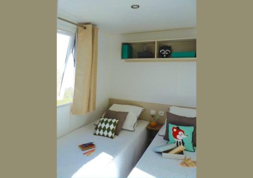 Luxe Chalet met 2 badkamers op Camping de Oase