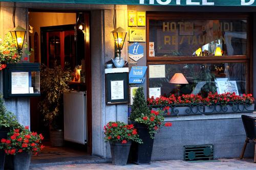 Bejárat, Logis Hotel Du Midi in La Roche-en-Ardenne