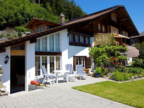 B&B Brienz - Apartment Am Brienzersee by Interhome - Bed and Breakfast Brienz