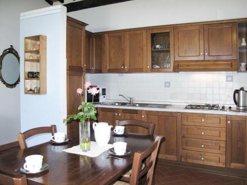 Holiday Home Giuggiolo - Giuggioli 1 by Interhome in Montefalconi