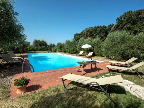  Holiday Home Il Nespolo by Interhome in Siena