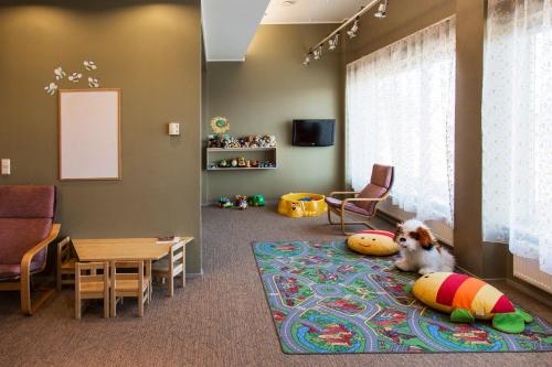 نادي الأطفال, Georg Ots Spa Hotel in كوريسار