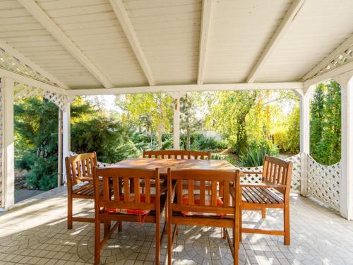 Holiday Home Kiwi by Interhome in Balatonfenyves