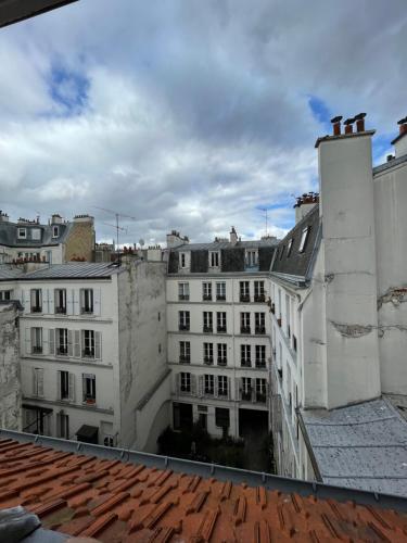 Canal Saint Martin apartments 4