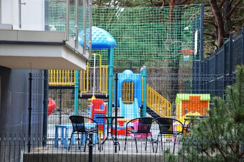 Apartamenty Marina Jastrzębia Góra - image 4
