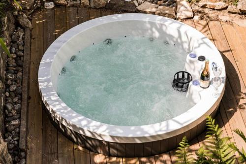 La Villa de l'Etoile jacuzzi privé chauffé à 37°C - Location saisonnière - Forges-les-Eaux