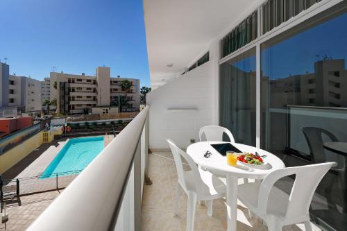 Apartamentos Strelitzias - image 12