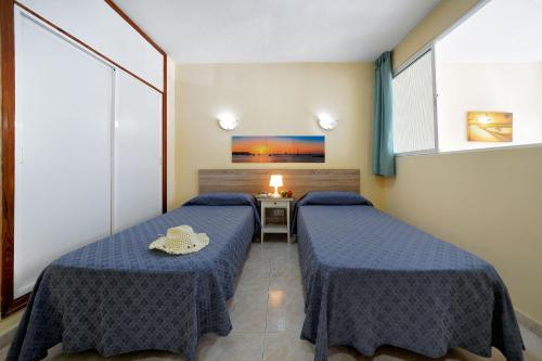 One Bedroom Apartment with Pool View image 10