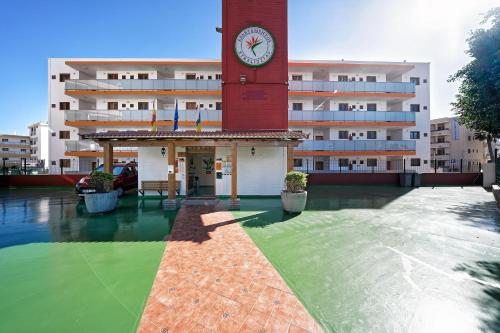 Apartamentos Strelitzias, Gran Canaria - 2026 Reviews, Pictures & Deals