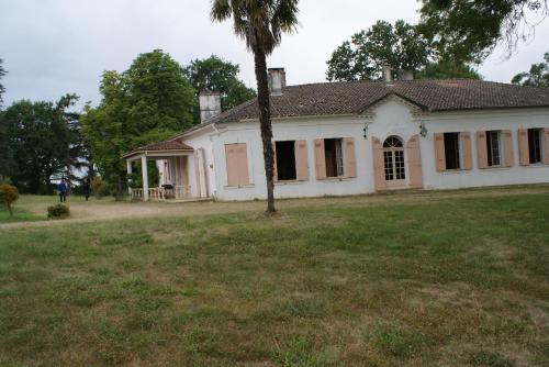 LA CHARTREUSE chambre d'hôte Gondrin