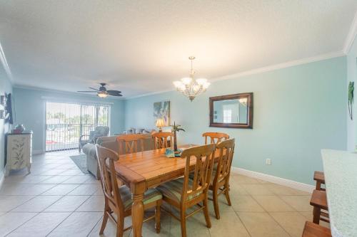#101 Madeira Norte Condo - image 4
