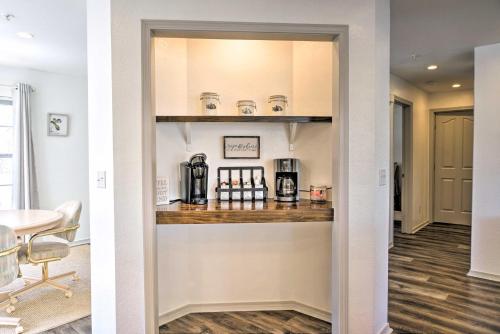 Branson Vacation Rental with Sunroom and Water Views in Branson, USA