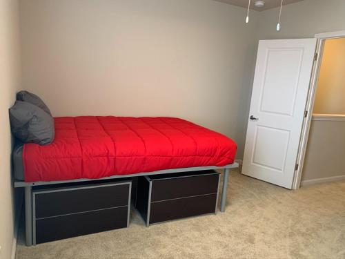 4-Bedroom Spacious and Modern House with Amazing Amenities