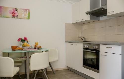 Apartments Vladimir 2835 - image 5