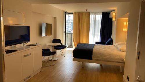 ORBI CITY apartments 5*