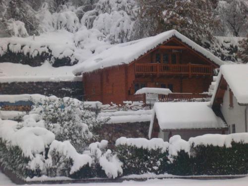 Chalet with 3 bedrooms in Orlu with wonderful mountain view furnished terrace and WiFi - image 8