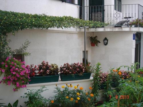 Studio apartment in Brist with Seaview, Balcony, Air condition, WIFI (4333-1), Brist (zdjęcie 10)