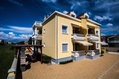 Room in Zaton (Zadar) with Wi-Fi, washing machine (4141-8), Zaton (photo 10)