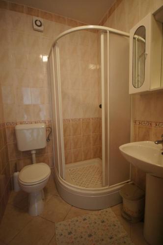 Apartment in Stara Novalja with sea view, loggia, air conditioning, WiFi (183-2)