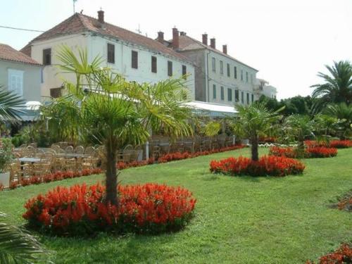 Apartment in Biograd na Moru with Terrace, Air conditioning, Wi-Fi (4803-1)