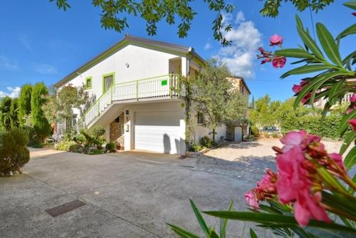  Apartment in Ždrelac with Terrace, Air condition, WIFI (4651-2) in Ždrelac