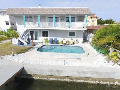 Waterfront & Pool B Star5Vacations