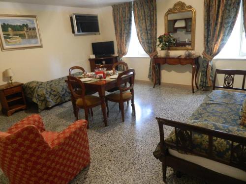 Il Campanile Suites – Pisa, MN