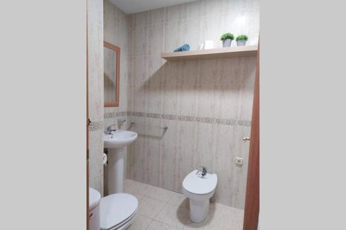  Amplio y céntrico apartamento junto al mar in Almuñécar