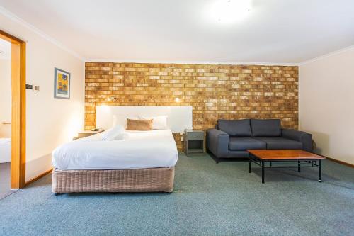 1 double bed